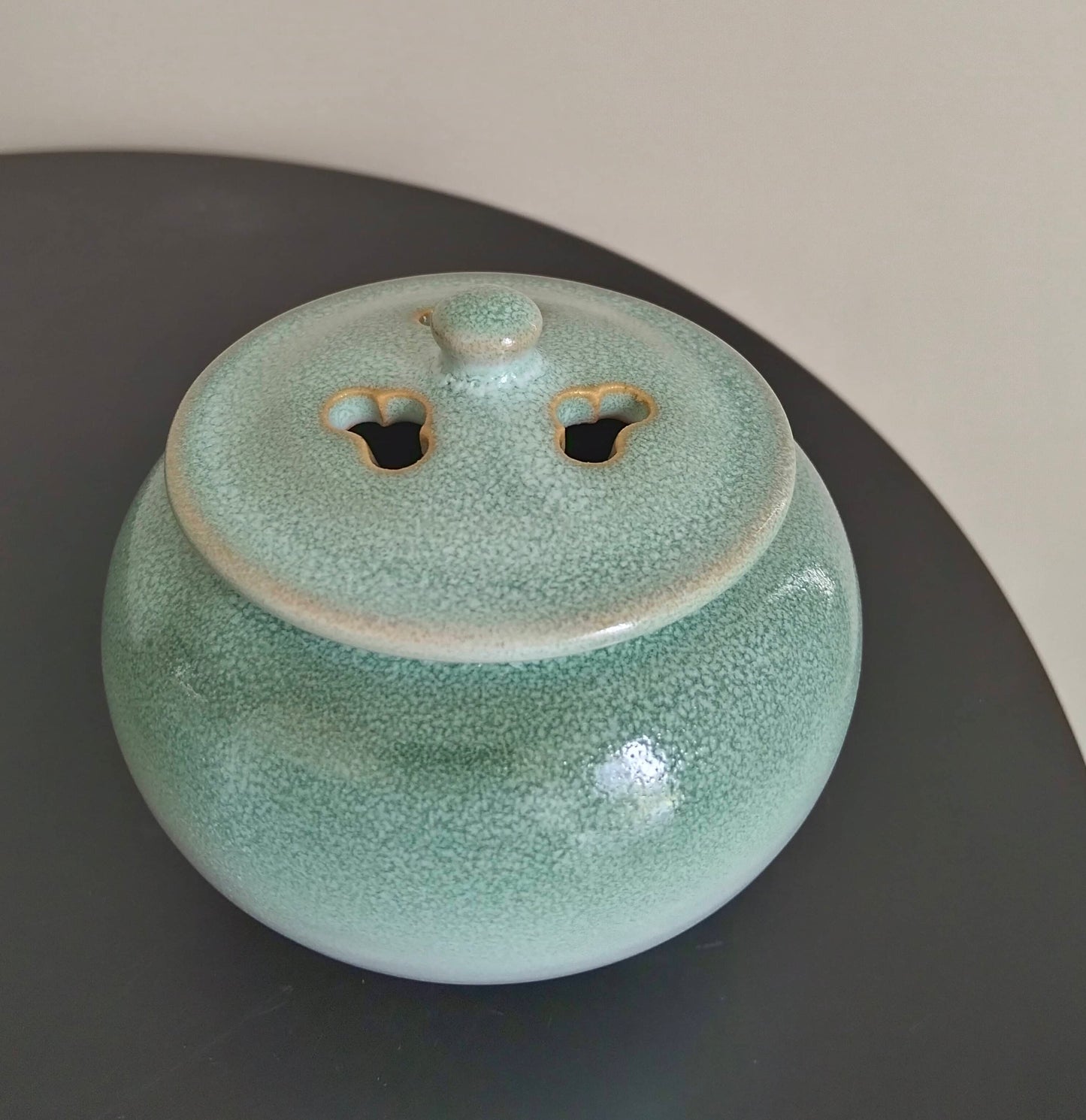 Hakuyo Hukioribe Incense Burner
