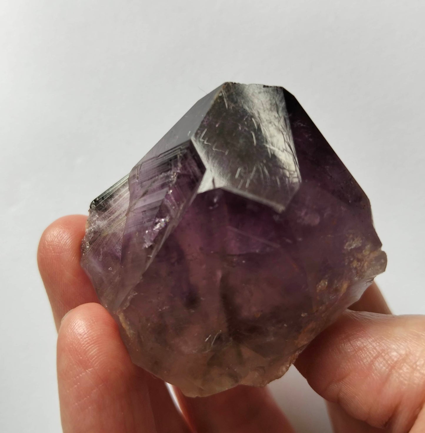 Australian Amethyst crystal, adorned with inclusions and zoning of amethyst, showcase the unique geological processes at play. Unearthed from this distinctive Australian mine, each amethyst point holds a piece of history and inherent beauty.