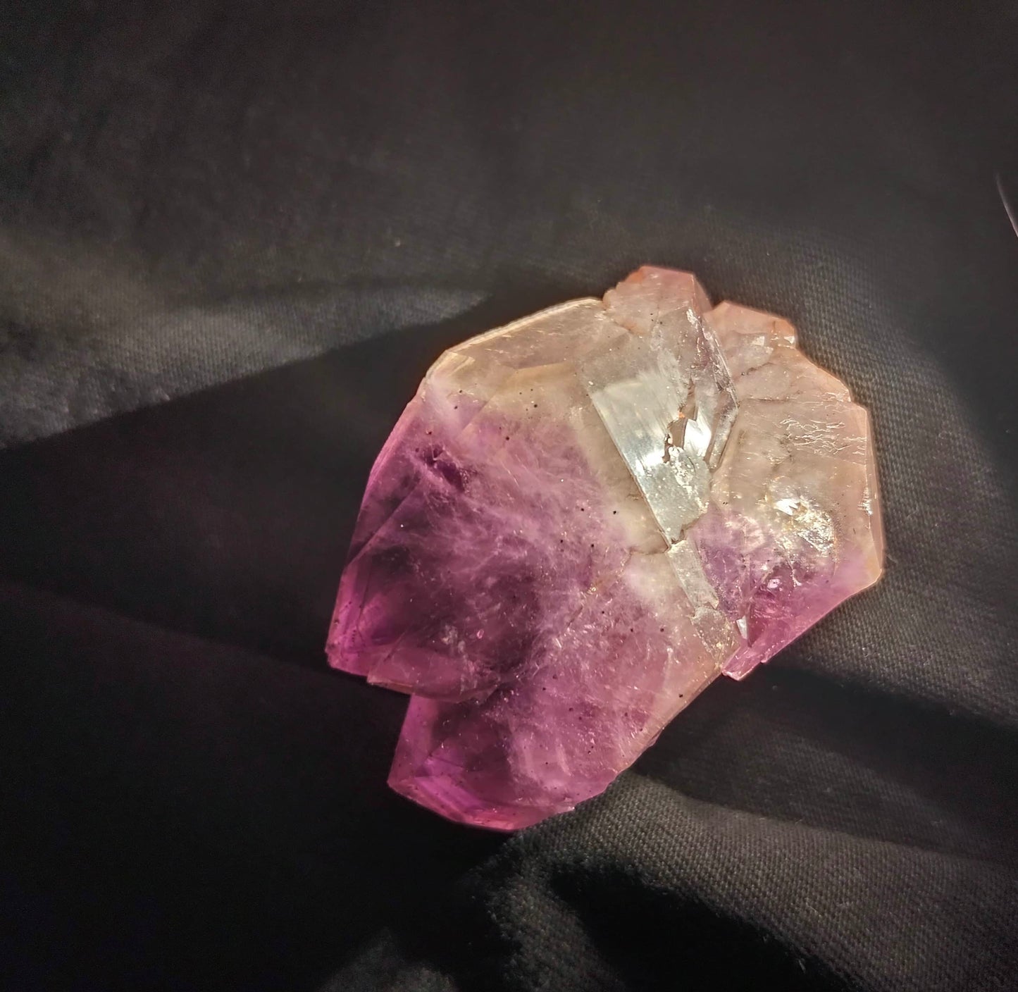 Australian Amethyst crystal, adorned with inclusions and zoning of amethyst, showcase the unique geological processes at play. Unearthed from this distinctive Australian mine, each amethyst point holds a piece of history and inherent beauty.