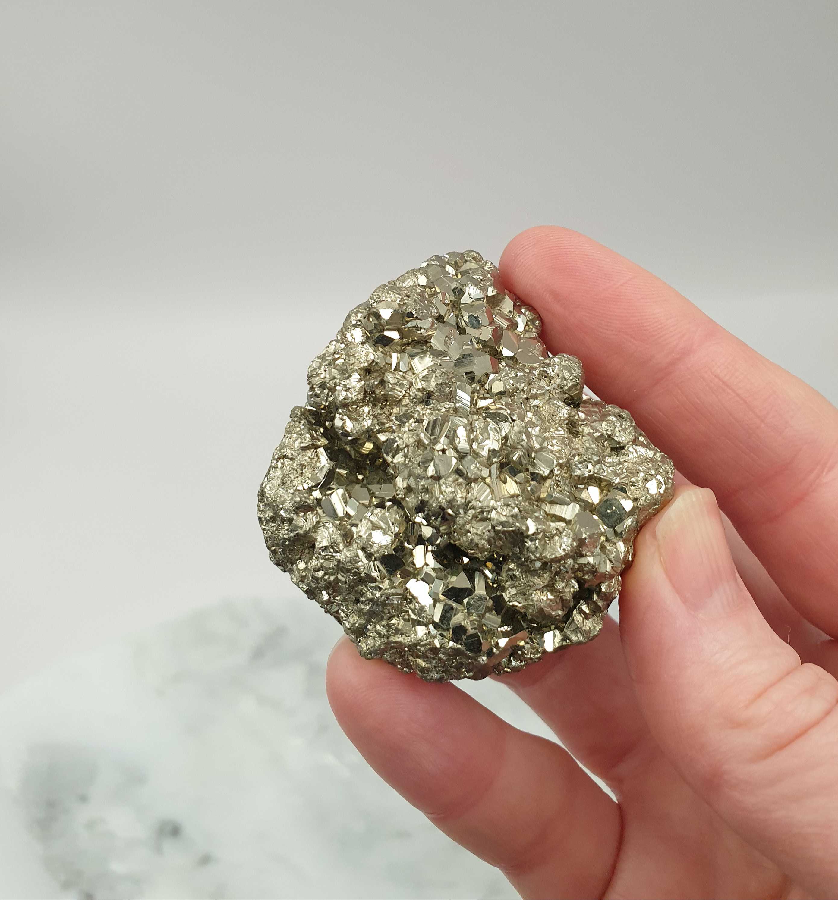 Pyrite Clusters High Quality Large – Oliver's Stone