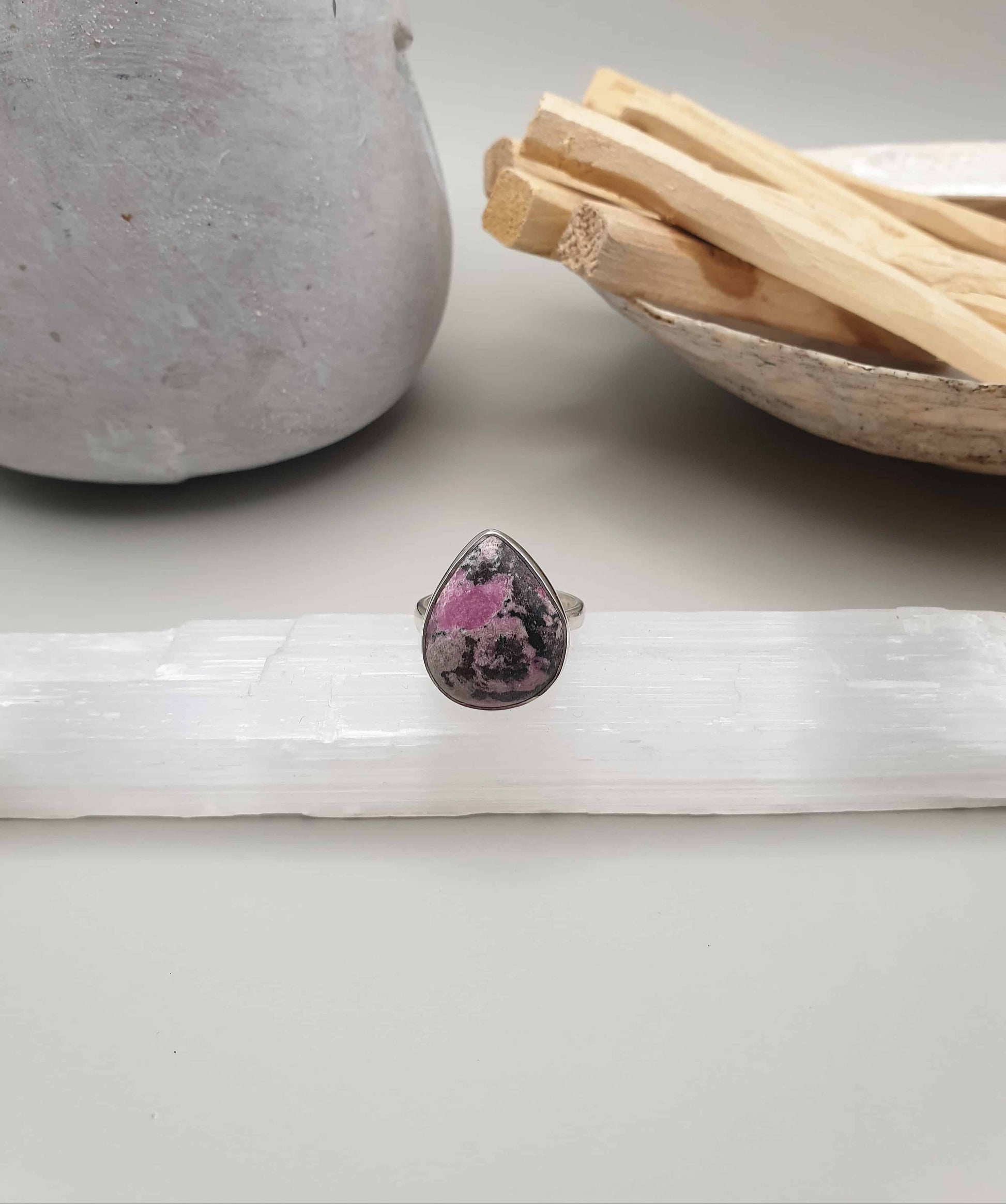 Cobalto Calcite Adjustable Ring – Oliver's Stone